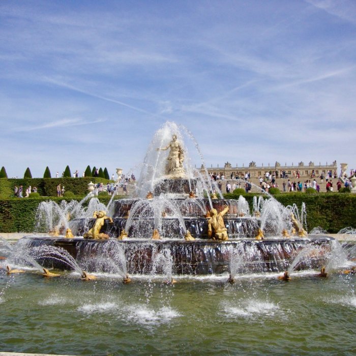 Versailles autour de Paris la fontaine de Latone
