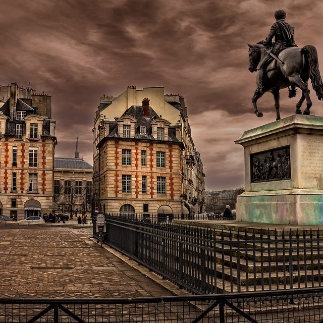 pont neuf place dauphine Henri IV statue