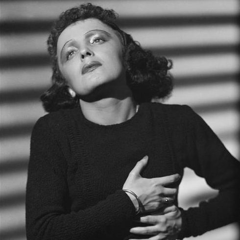 Edith Piaf en 1939, chanteuse célèbre française