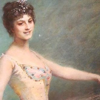 Portrait d'une ballerine à l'opéra Garnier